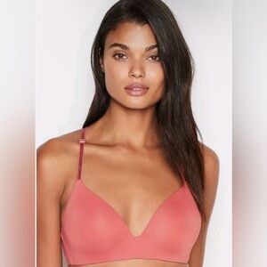 Victoria's Secret Pink T-Shirt Bra with Lace Overlay Wireless, Melon 34DD